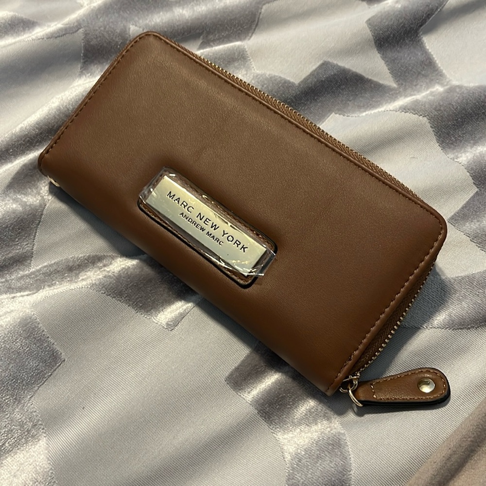 Marc New York Andrew Marc wristlet wallet